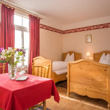 Historic Falken Hotel 3*