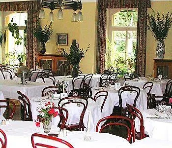 Historic Falken Hotel 3*