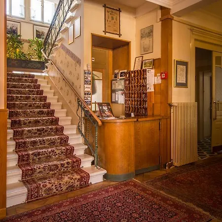 Otel Historic Falken Wengen