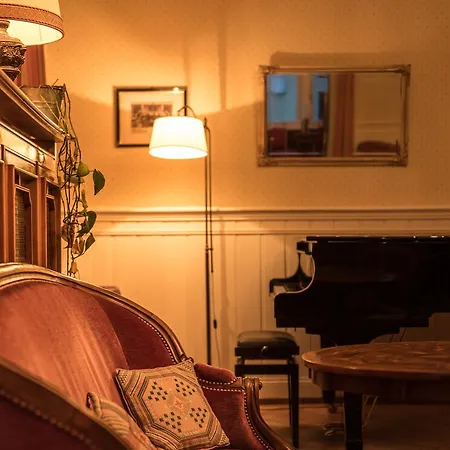 Hotel Historic Falken Wengen