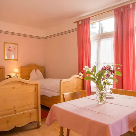 Historic Falken Otel Wengen