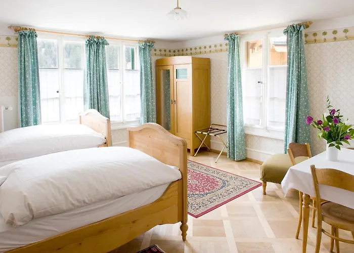 Hotel Historic Falken Wengen