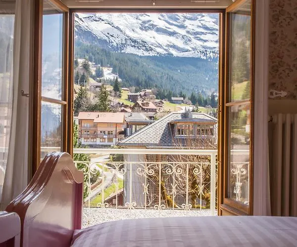 Historic Falken Hotel 3*