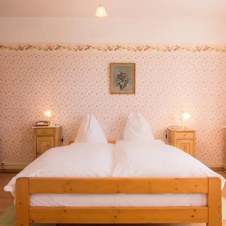 Historic Falken 3* Wengen