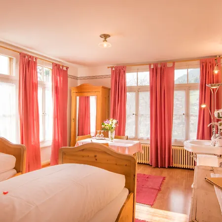 Historic Falken Hotel 3*