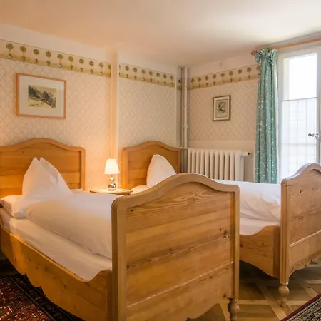 Hotel Historic Falken