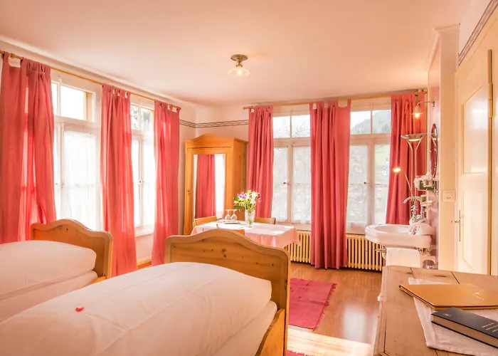 Historic Falken Hotel 3*