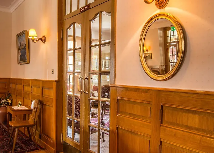 Hotel Historic Falken Wengen